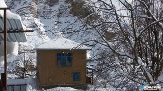 اقامتگاه بوم گردی کاهار- روستای نشترود کرج استان البرز-نمای زیبای بیرونی